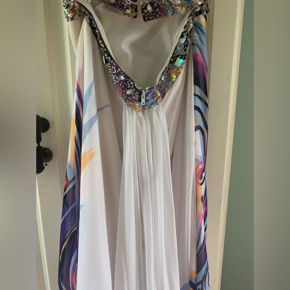 Prom gown - Picture 4 of 6